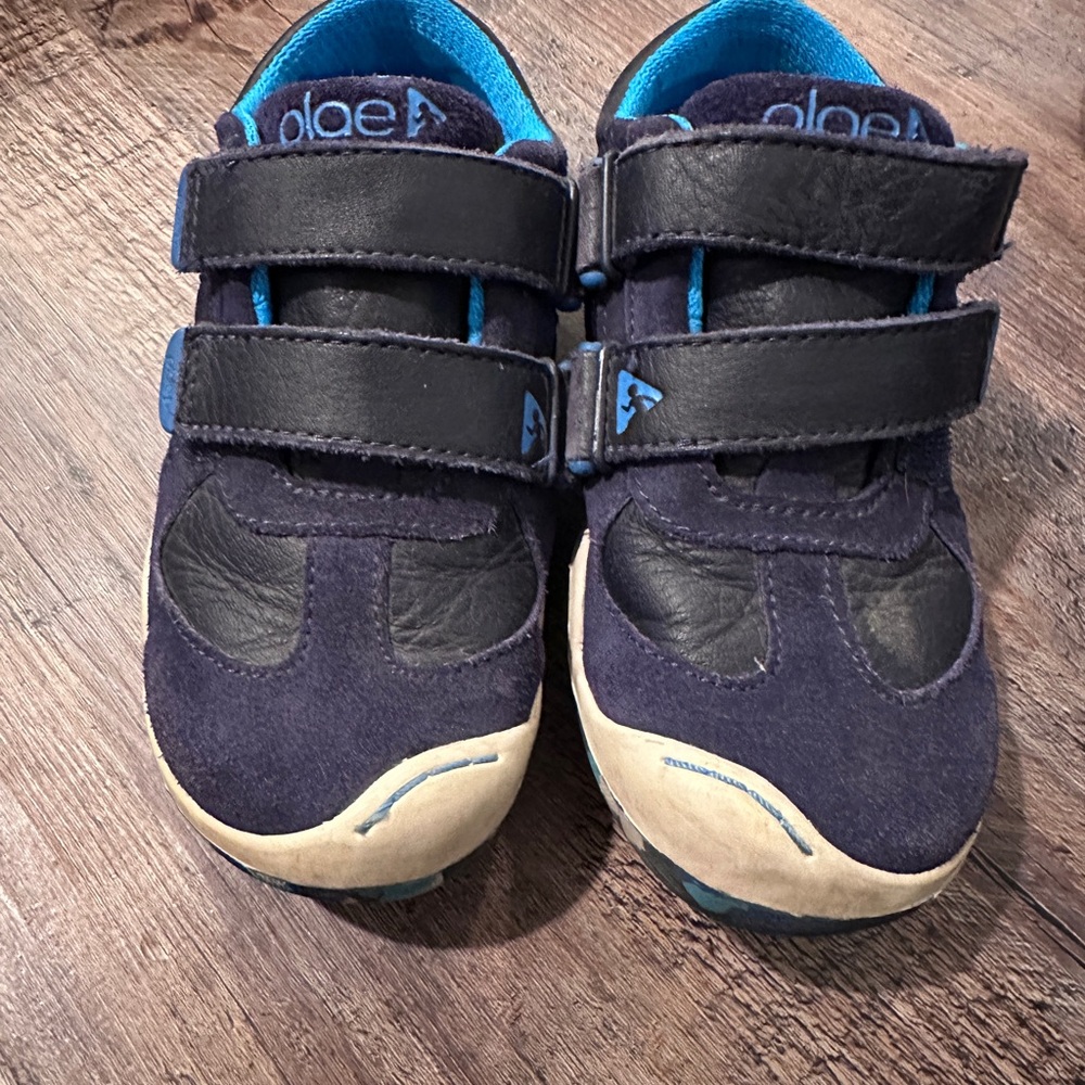 PLAE Sneakers in vibrant colors with superior comfort and stylish design
